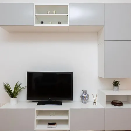 Apartament Cesare By In *
